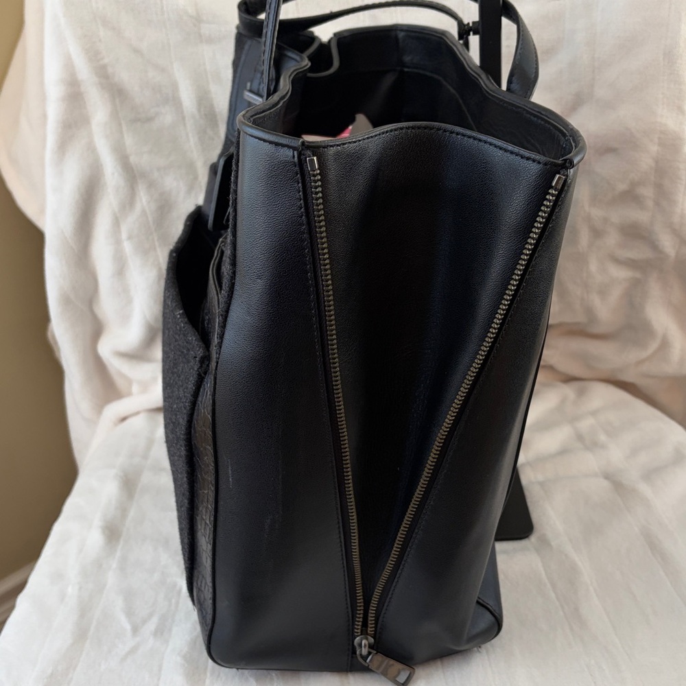 Authentic Coach structured satchel with expandabl… - image 4